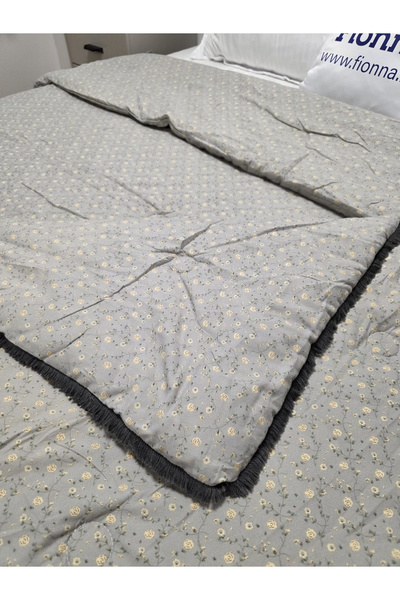 FIONNA.RO Pilota cu Banda Decorativa 200x230cm - Albastru Prafuit cu Flori si...