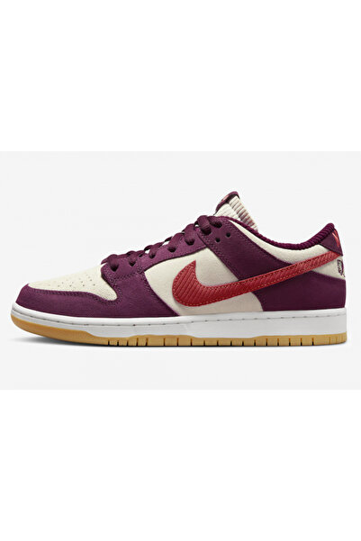Nike SB Dunk Low Skate Like a Girl