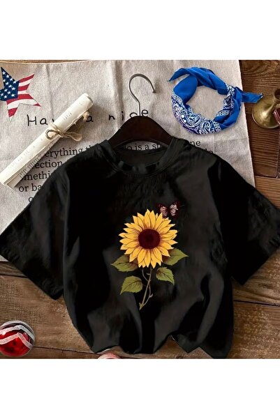 herkesemoda Basic T-Shirt with Sunflower Print Detail
