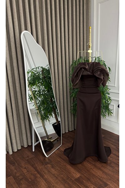 Diva style Brown evening dress