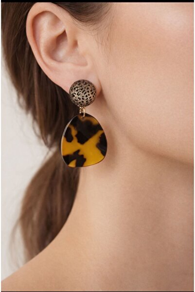 Goche Gold Glitter Detailed Leopard Pattern Dangle Earrings – Amber Color Mod...