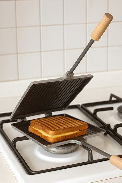 TAŞHAN TEFLON TOST MAKİNASITASHAN-T-0082 MUTFAKTA OCAK ÜSTÜ TOST MAKİNELERİ