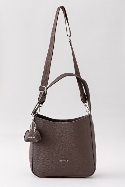 Just Polo Mila Charmlı Büyük Boy Yumuşak Deri Görünümlü Geniş Hacimli Kahve Kadın Kol Çantası Pbu3207