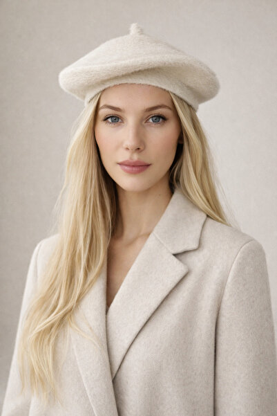 Şirin Giyim Aksesuar Дамска шапка Artist Beanie French Ecru - мека шапка от а...