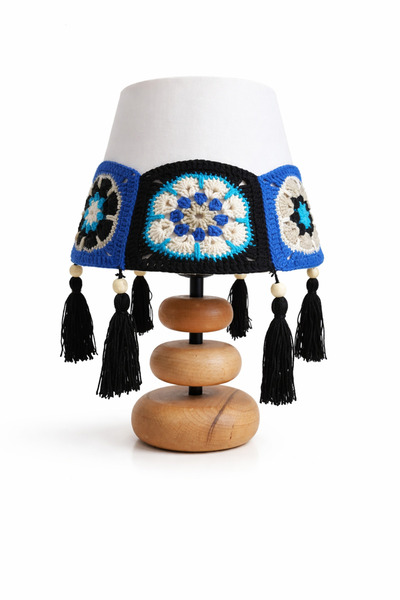 nijiartdesign Round Natural Wood Base Crochet Motif Tasseled Rustic Look Lamp...