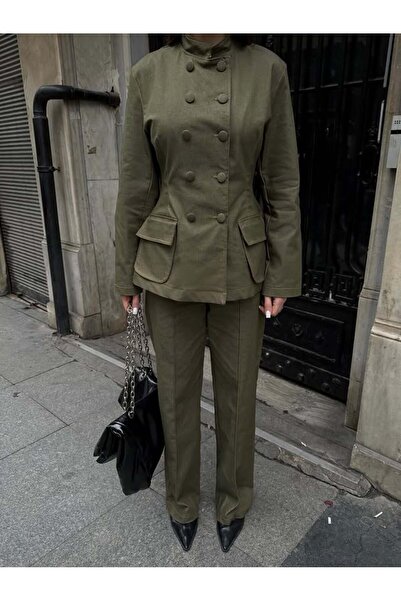 Julidress Jachetă și pantaloni verde kaki cu detalii cu nasturi, set premium ...