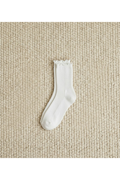DRAV Beyaz Renk, Fırfır Detaylı Düz Kadın Çorabı - (Dikişsiz)
