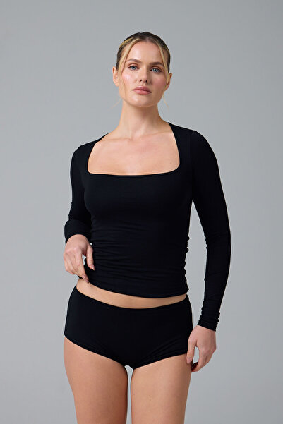 LE POLE Helen - Square Neck Long Sleeve T-Shirt