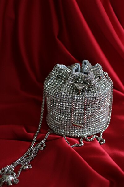 Moom Bag Geantă de seară cu lanț argintiu pentru femei