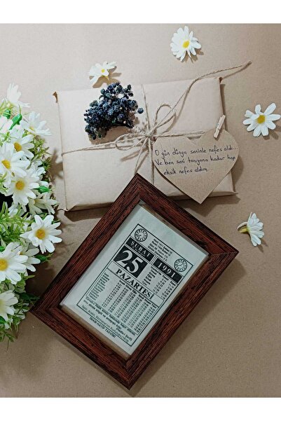 TAKVİM Orjinal Yaprağı Çerçeveli Hediye Paketli