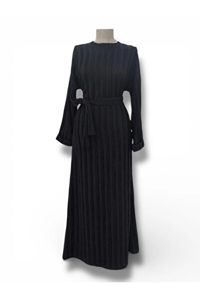 Butik Siyah Şardonlu Fırfırlı Elbise Modelimiz