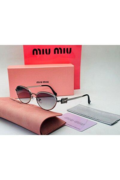AURA Replica glasses of a famous international brand