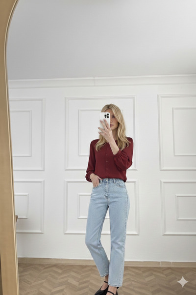 sion jeans بنطلون نسائي من نوع كار موم سوينغ باللون الأزرق الفاتح من ماركة Mo...