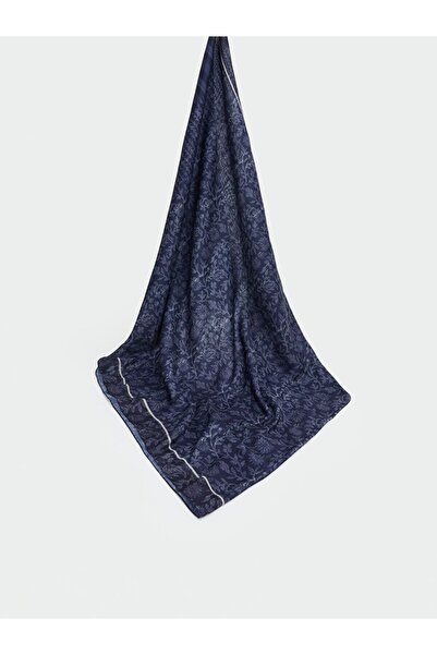 LC Waikiki شال نسائي منقوش