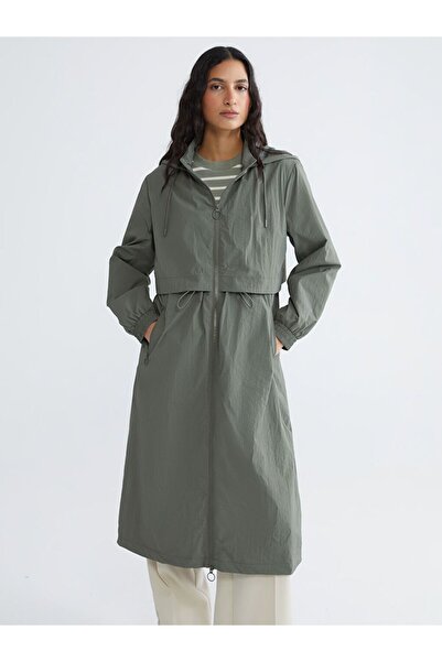LC Waikiki Hooded Women's Drawstring Raincoat