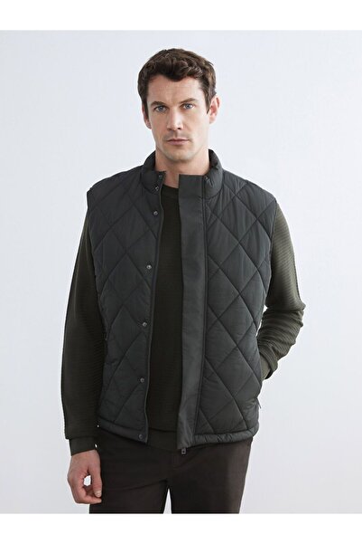 LC Waikiki Standard Mold Stand Collar Men's Puffer Vest