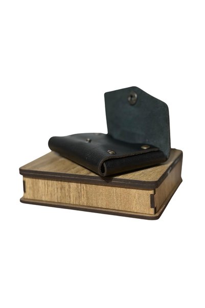 Germenicia Handcrafted Genuine Leather Card Holder Wallet – Minimal Design, Snap Closure