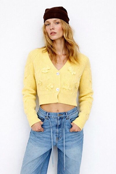 HAKKE V Yaka Önden Düğmeli Fiyonk Süslemeli HIRKA