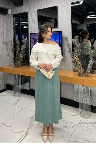 sunfyre Women's New Season Elastic Waist Soft Textured Maxi Knitwear Skirt. S...