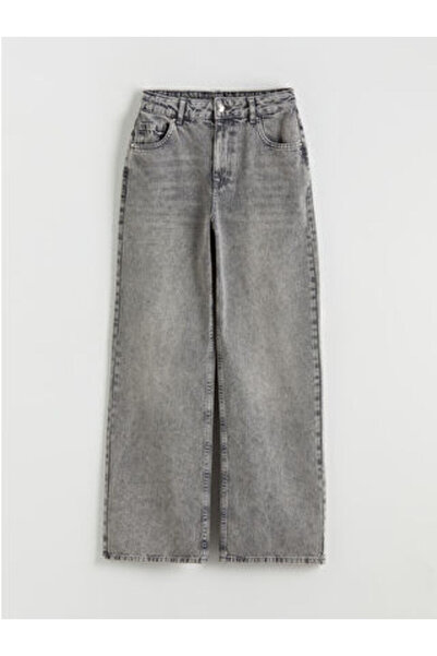 LC Waikiki Artı-Store Wideleg Fit; Fits at the Waist and Hips, Then Widens to...