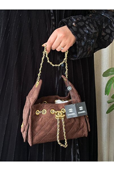 GENERAL The most sought-after women's shoulder bag with accessories, small size