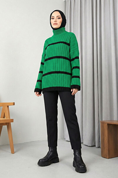 MODAQU Striped High-Neck Knit Sweater - Green