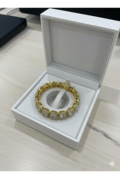 Elifin ışığı Işıltılı Baget Taşlı Lüks Bileklik - 22 Ayar Altın Görünümü Özel...