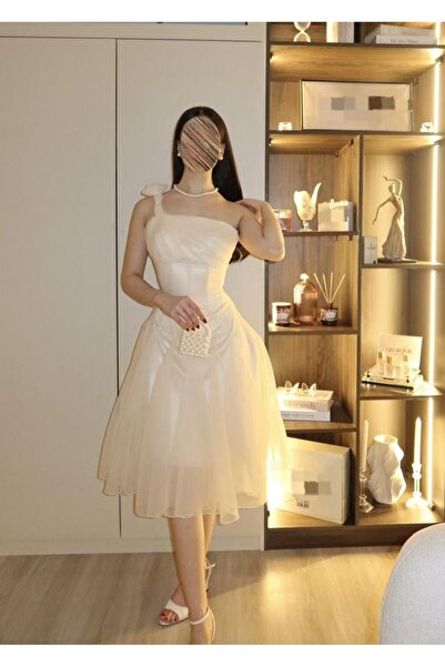Sweety Fashion delicate dress