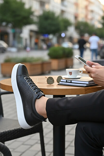 enoch حذاء رياضي رجالي من إينوخ مصنوع من الجلد الطبيعي ومزين بتفاصيل مقطوعة ب...