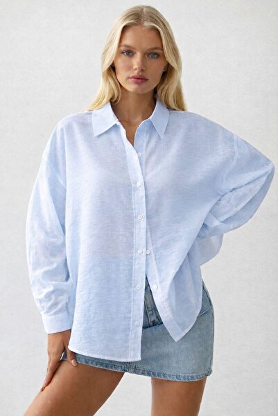 AuraWear Oversize İnce Kumaşlı Uzun Kollu Gömlek – Rahat Kesim)
