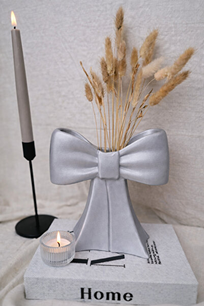 Vescarri Ribbon Decorative Vase – Modern Design with Bow Detail - 21 cm