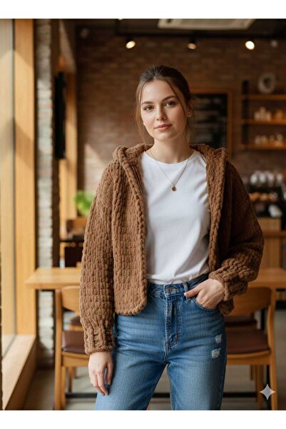 A&D HANDMADE Hand Knitted Puffy Hooded Crop Cardigan