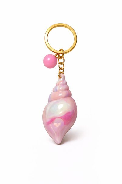 thesecret desire Seashell Design Keychain – Stylish Bag Accessory with Colorful Pearl Effect
