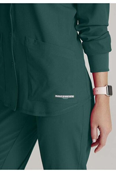 SKECHERS Skechers Stability Scrub Top in Dark Green