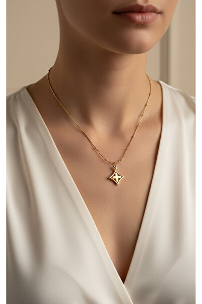 BS JEWELRY قلادة نسائية من الفولاذ باللون الذهبي بتصميم هندسي بسيط