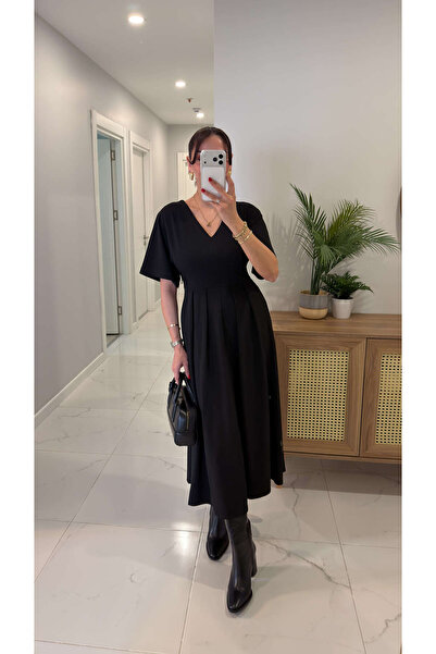 BİRCANÇİL Rochie neagră Kutons cu decolteu în V