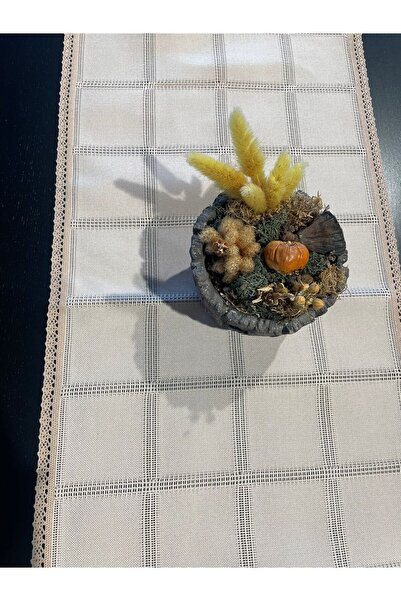 Lucien Home حياكة دانتيل رانر