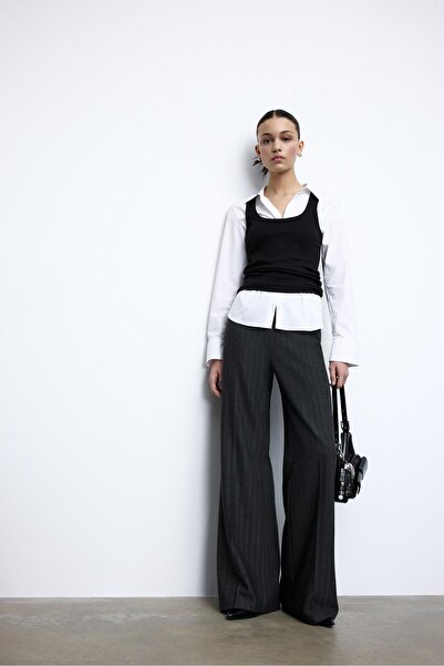 Stradivarius Dökümlü pantolon