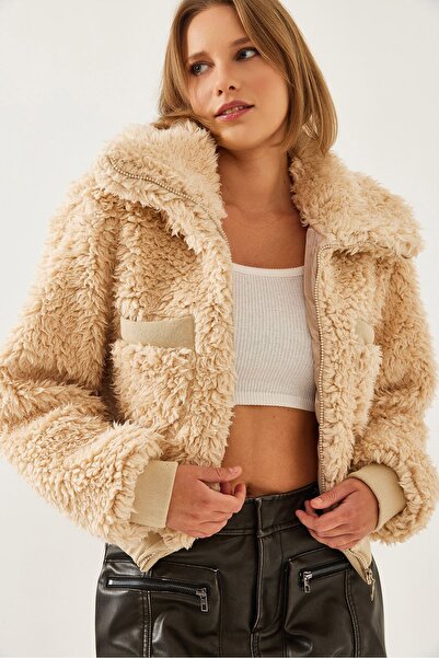 Hiccup Bianco Lucci high-neck plush sweater with elastic waist