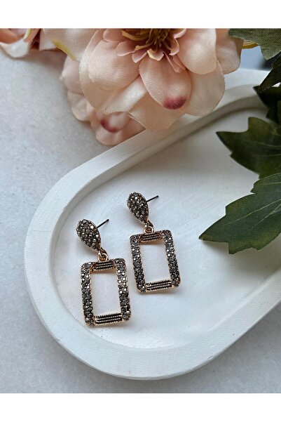 Ceso Accesories أقراط مربعة الشكل من حجر الزركون الأسود بتصميم عتيق