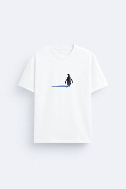 MODA Αλλά τι στοιχείωνει το "But Why Penguin " στο εμπριμέ λευκό μπλουζάκι με...