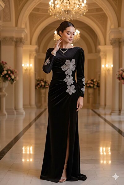 NARCISSUS FASHION Long black velvet evening dress with a side slit and crysta...