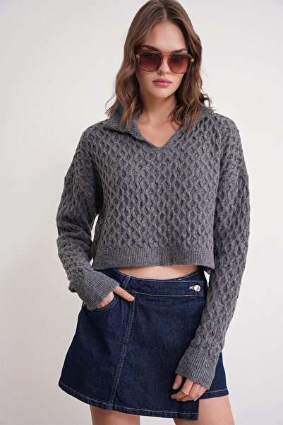 Hiccup Mixray short sweater with shirt collar and relaxed fit