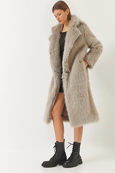 Hiccup Bianco Lucci long fur coat