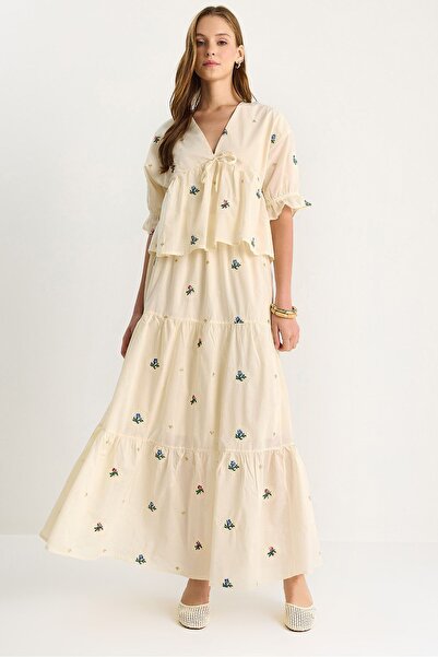 Hiccup Set de două piese supradimensionat, cu decolteu în V și broderie florală