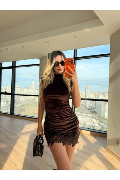 eBaa fashıon KADİFE DİK YAKA DANTEL DETAY KISA ELBİSE