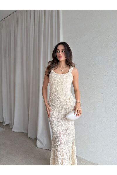 Mooi Butik After Maxi Lace Dress 8886 - Cream