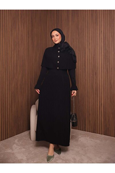 Meridosto Piliseli Düğme Detaylı Uzun Triko Elbise