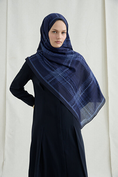 cs camellia scarf Șal în carouri - Bleumarin