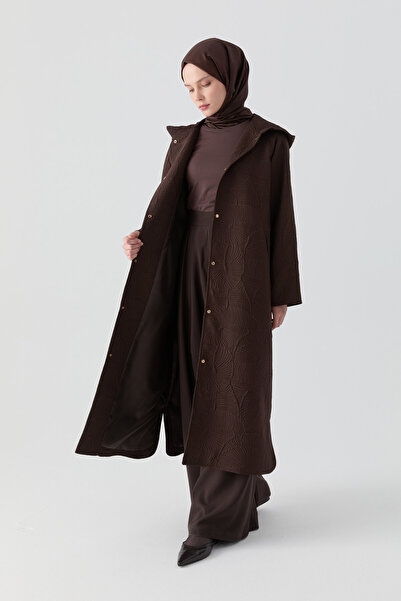 Tuğba Çıtçıt Kapamalı Yırtmaçlı Kapitone Kap - Kahve